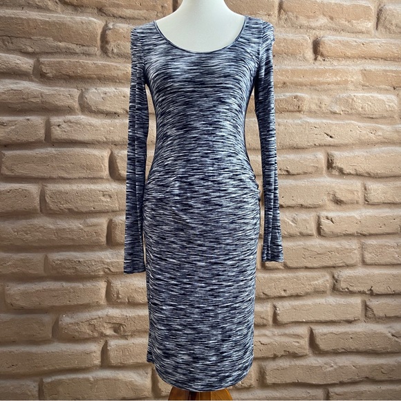 H&M Mama Soft and Comfy Maternity Dress - Size Small - Picture 3 of 7